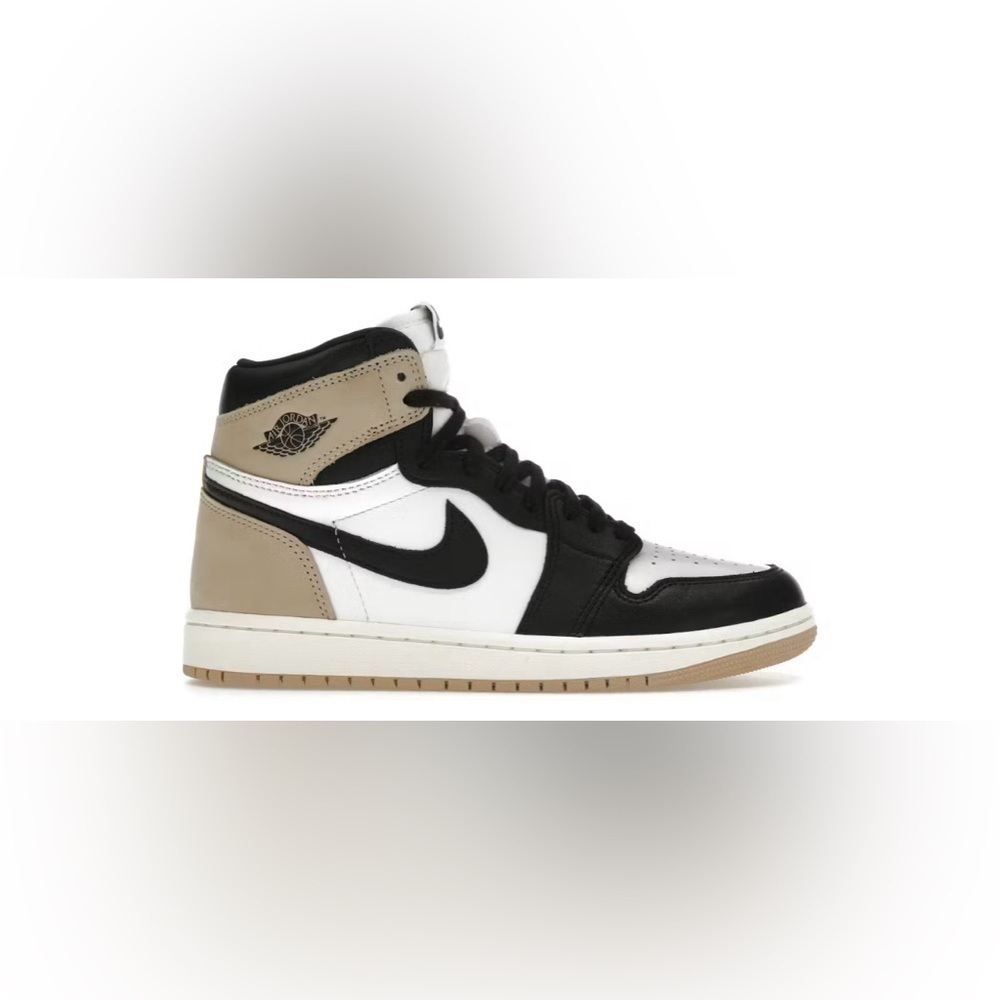Nike air Jordan1 high woman’s LATTE